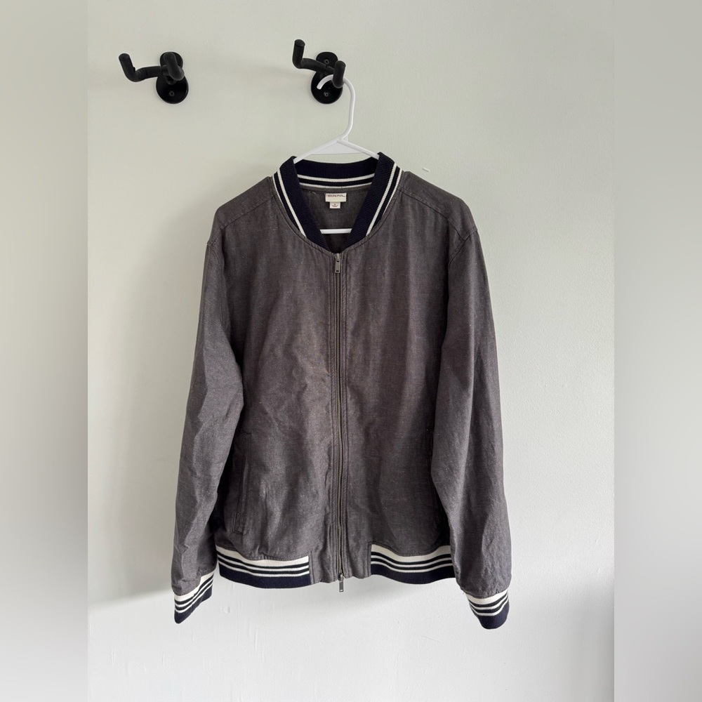 Men's Gray Lightweight Bomber Jacket